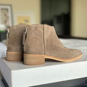 Dolce Vita Tucker Chelsea Ankle Boots